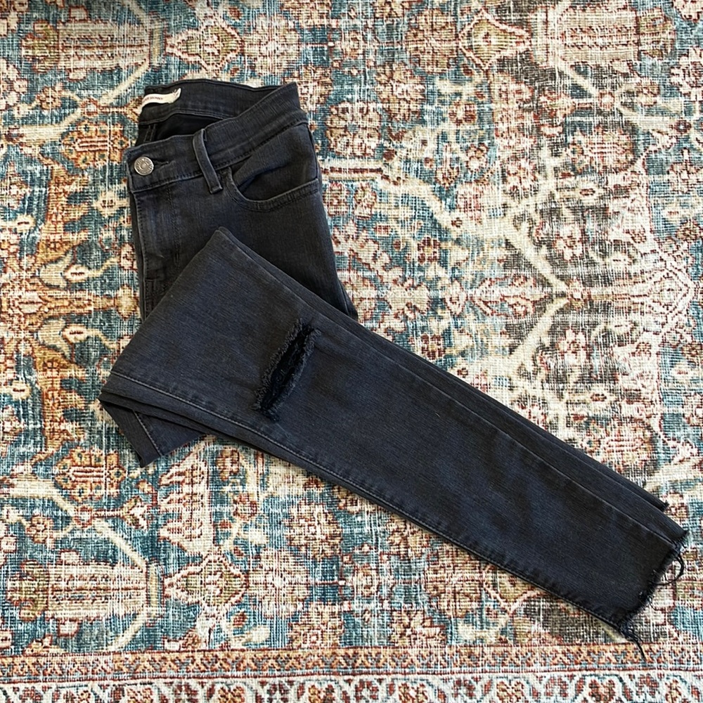 Levi’s 710 super skinny size 26 - grey/black denim